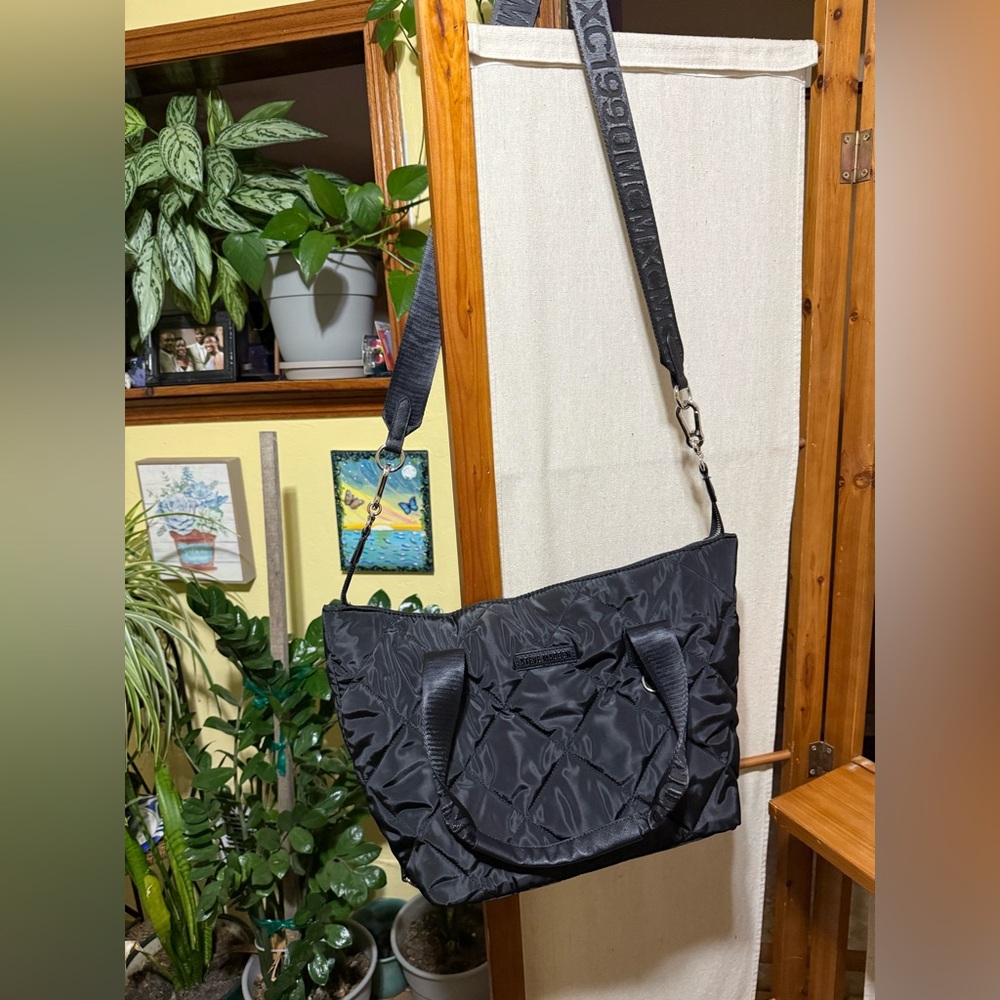Steve Madden quilted tote/crossbody